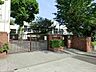 周辺：新宿区立四谷中学校 徒歩19分。 1370m