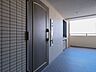 その他：日々の通勤や通学はもちろんのこと、ショッピングからレジャーまで自在に楽しめる便利なポジションが、アクティブな日常を叶えてくれます。