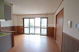 サンシャインB&T 101 1階2LDKのリビング/ダイニング