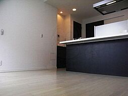 アーデン泉プレミア 303 3階1LDKのリビング/ダイニング