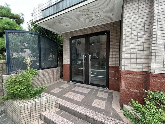 7 / 9