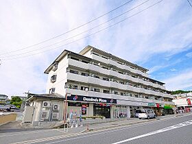 メゾン東生駒  ｜ 奈良県生駒市東菜畑1丁目（賃貸マンション2LDK・4階・60.50㎡） その1