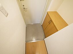収納もある玄関です