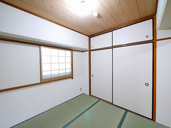 画像29:日本らしい落ち着いた雰囲気の和室です