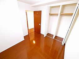 きれいな洋室です