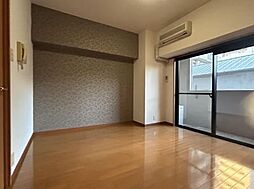 福岡市地下鉄箱崎線 呉服町駅 徒歩6分の賃貸マンション 2階1Kのリビング/ダイニング