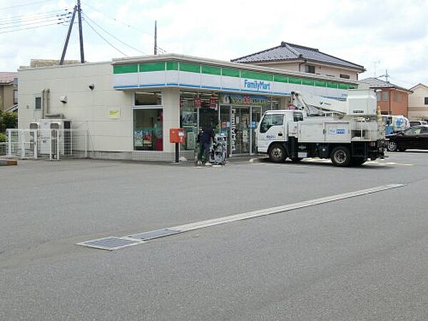 画像25:【コンビニエンスストア】ファミリーマート川越天沼新田店まで656ｍ