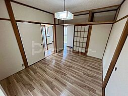 コーポサンフラワー 3階2DKのリビング/ダイニング