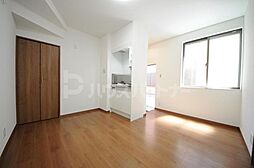 Platanus Court 102 1階ワンルームのリビング/ダイニング