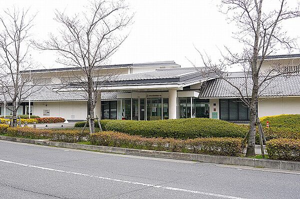 画像14:【図書館】大和郡山市立図書館まで1380ｍ