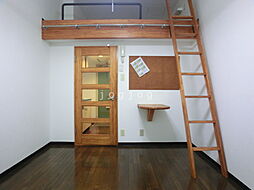 グロリーコート 203 2階1Kのリビング/ダイニング