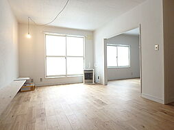 絵瑠夢23 102 1階1LDKのリビング/ダイニング