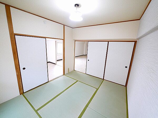 画像29:和室がひろがる居住スペース