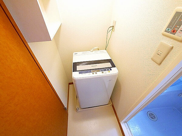 画像13:洗濯機です