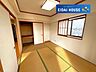 寝室：室内