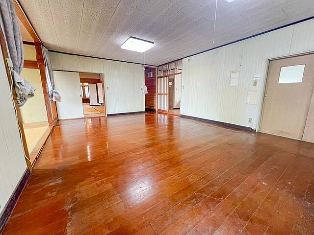 リビング/ダイニング 遠田郡涌谷町小里字長根南