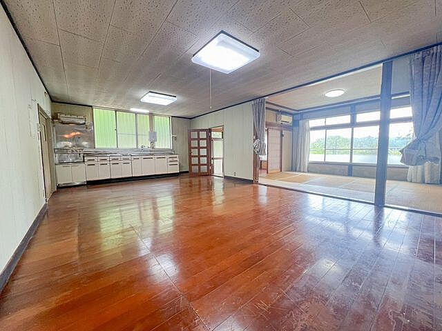 リビング/ダイニング 遠田郡涌谷町小里字長根南