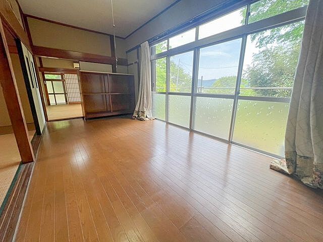 室内 遠田郡涌谷町小里字長根南