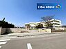 周辺：石巻市立中里小学校 徒歩6分。 470m