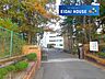 周辺：仙台市立高森小学校 徒歩11分。 810m