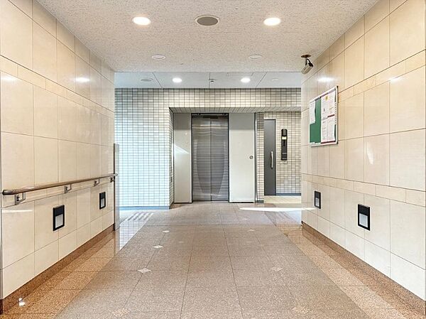 エントランスを拡大表示