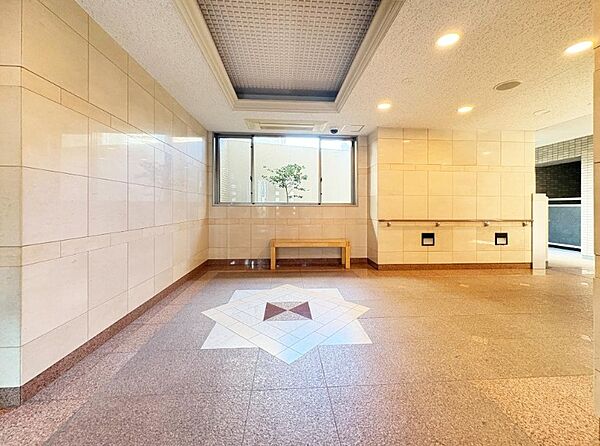 エントランスを拡大表示