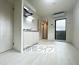 三永レジデンス京都 201 2階1DKのリビング/ダイニング