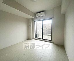 JR東海道・山陽本線 西大路駅 徒歩5分の賃貸マンション 1階1Kのリビング/ダイニング