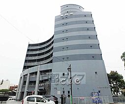 4 / 7