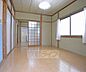 リビング/ダイニング：たくさん家具が置けます。