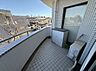 周辺：お部屋は3階部分　陽当り・風通し良好です♪
