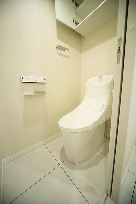 温水洗浄機能付きトイレで、いつも快適にお使いいただけます♪
