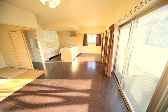 リビング/ダイニング ミオカステーロ町田 2階/-