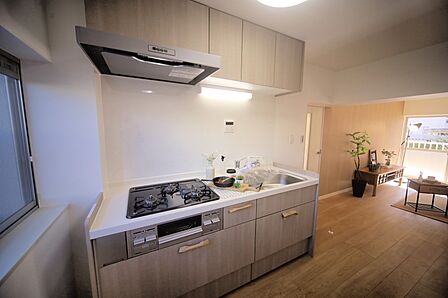 キッチンスペースはゆとりがあって、お料理がはかどりそうですね♪