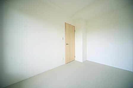 洋室4.1帖は、お子様部屋にいかがでしょうか♪