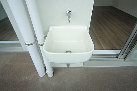 バルコニーには便利な、外水栓がございます。