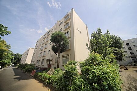 京王線「国領」駅まで、徒歩15分です♪