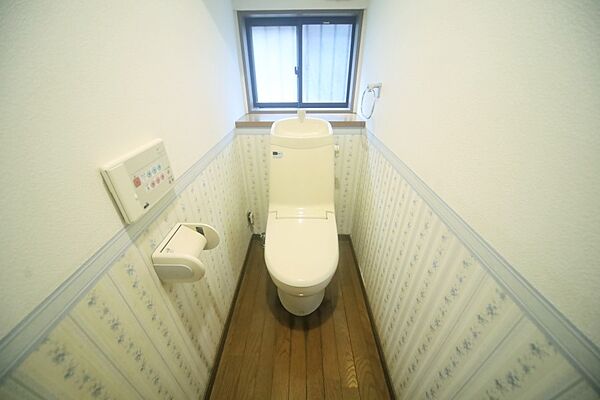 トイレを拡大表示