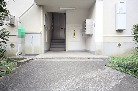 いつも綺麗に保たれております。管理が行き届いたエントランスです♪