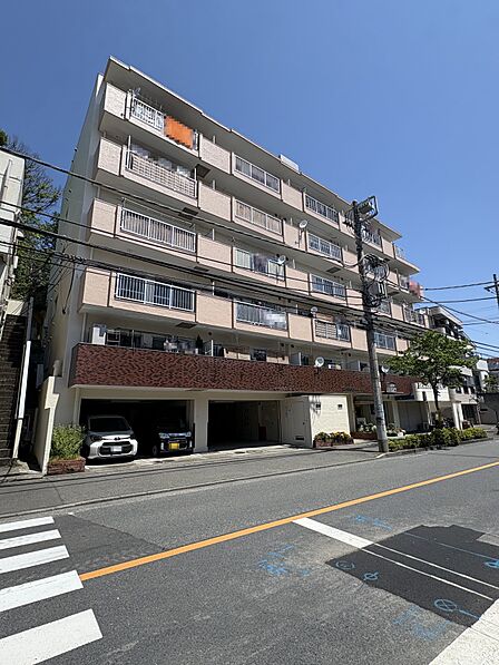 「朝日生田マンション」3階部分の東南向き！　エレベータ有りです♪