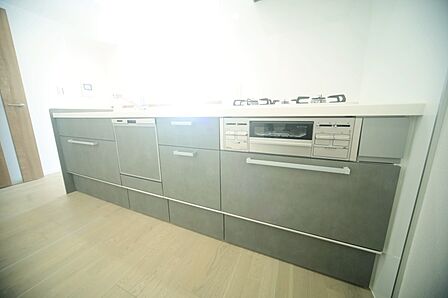カウンターキッチンで、お料理しながら会話が楽しめます♪