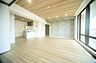 リビング/ダイニング：新規フルリフォーム済みで、気持ち良くご入居頂けます♪