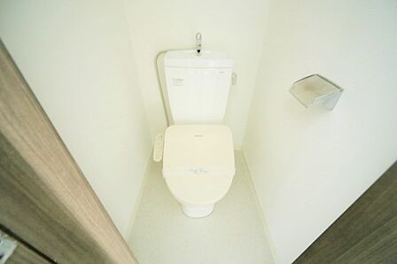 温水洗浄機能付きのトイレで、いつも快適に♪