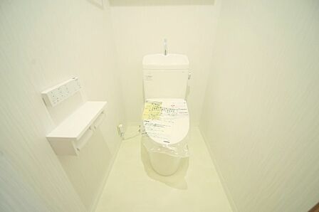 温水洗浄機能付きのトイレで、いつも快適に♪