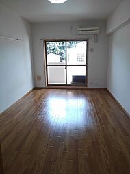 ヴィラ　グレイス 210 2階1Kのリビング/ダイニング