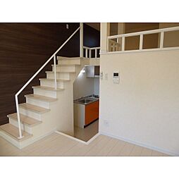 ヴィラ・フォンティーヌ小串 105 1階1Kのリビング/ダイニング