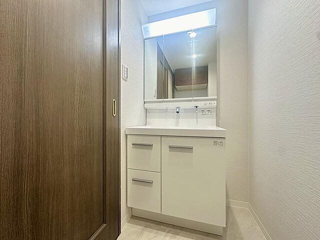 洗面 高層階・南西角部屋／グランレイム赤池（再生住宅） 13階/-