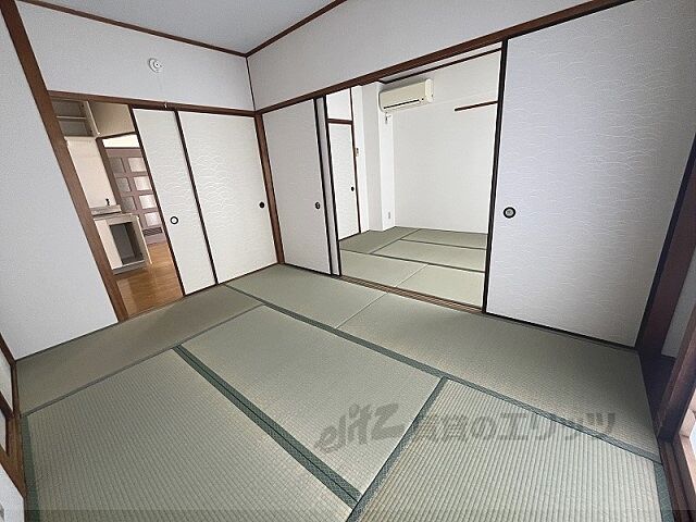 寝室