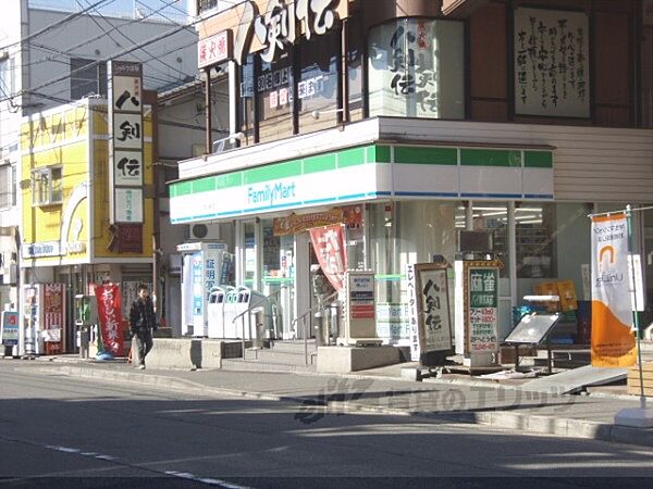 画像19:ファミリーマート　竹田久保店まで890メートル