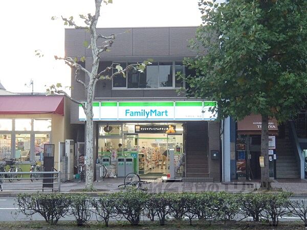 画像19:ファミリーマート　中徳烏丸二条店まで520メートル